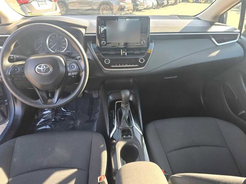 Used 2022 Toyota Corolla LE image 17