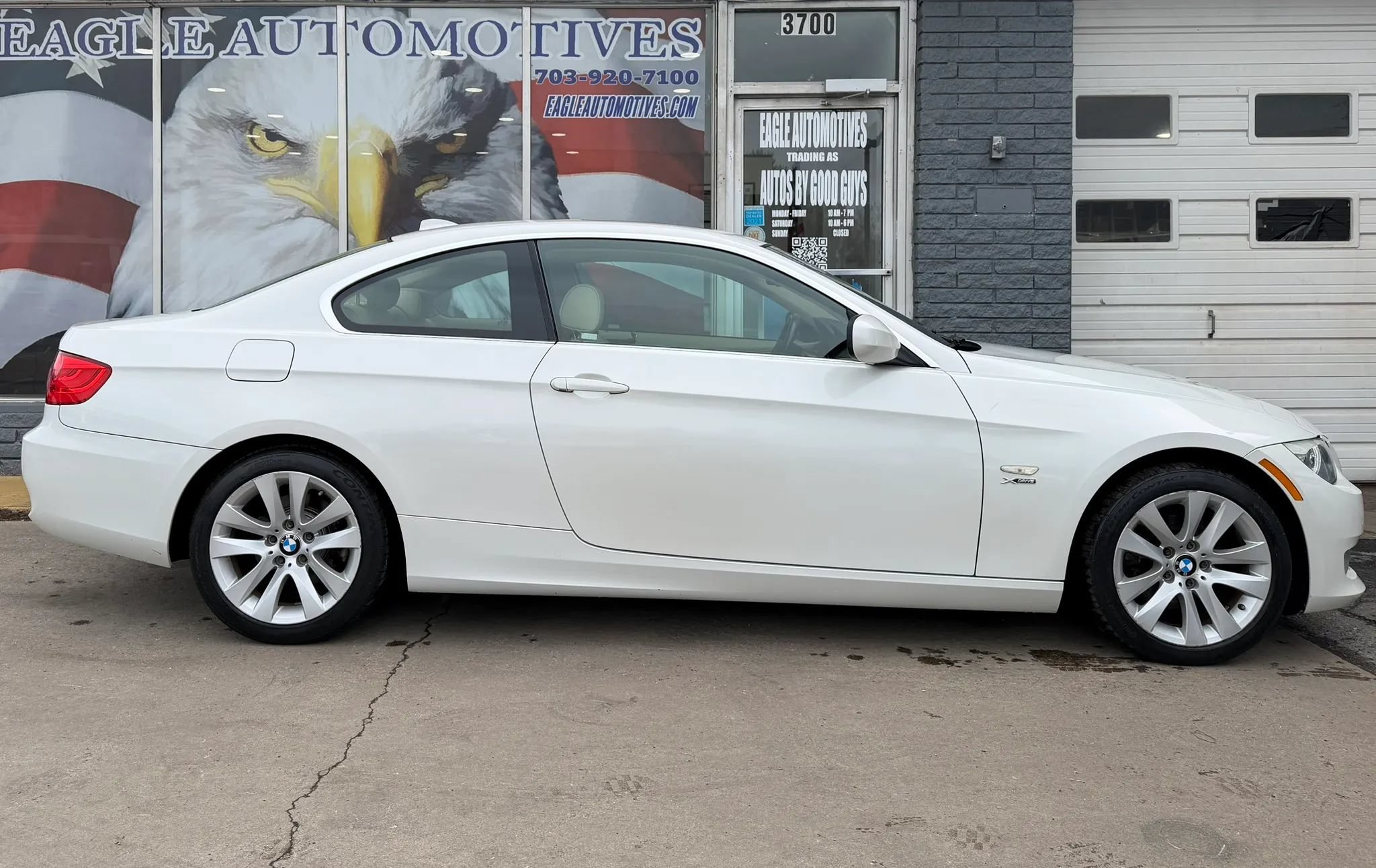 Used 2012 BMW 328i xDrive Coupe AWD/4WD image 2
