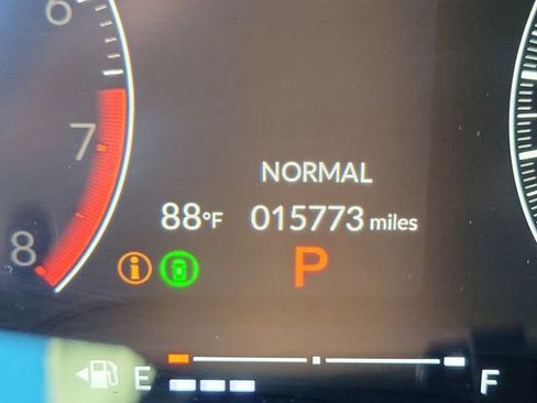 Used 2025 Honda Civic Sport image 25