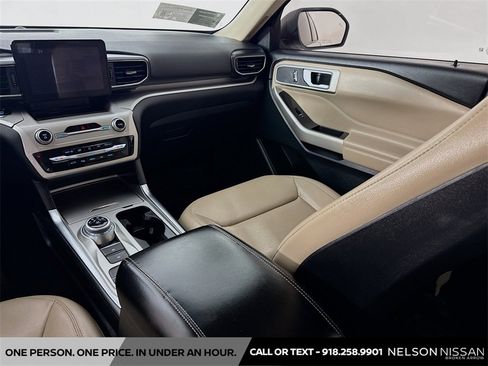 Used 2020 Ford Explorer XLT w/ Equipment Group 202A image 23