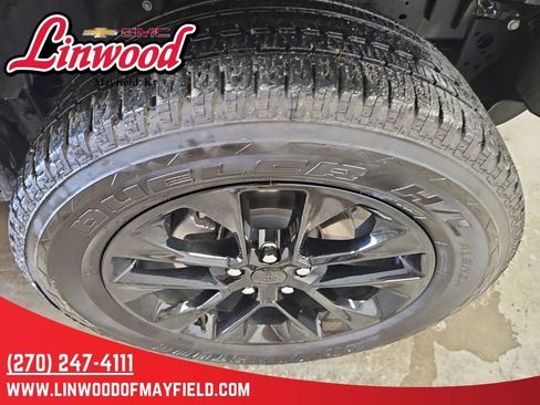 Used 2023 Jeep Wrangler Unlimited Sahara AWD/4WD image 9