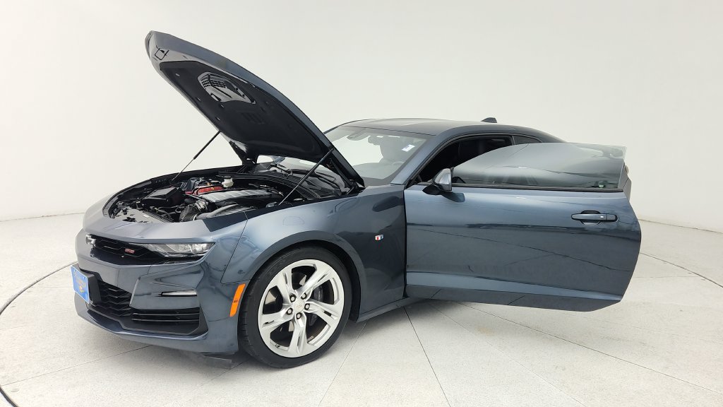Used 2021 Chevrolet Camaro SS RWD image 10