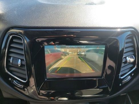 Used 2019 Jeep Compass Altitude image 38