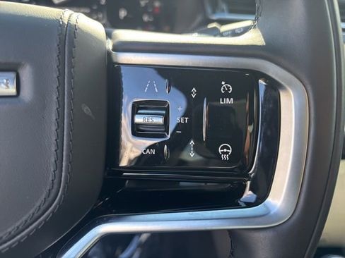 Used 2023 Land Rover Range Rover Velar R-Dynamic S image 18