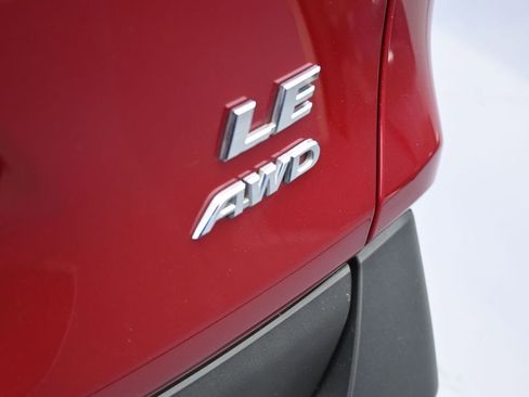 Used 2019 Toyota RAV4 LE image 37