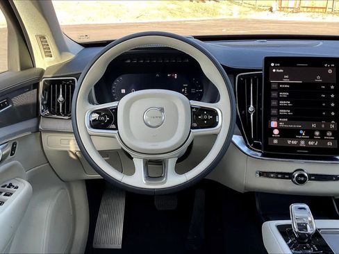 New 2026 Volvo XC90 T8 Ultra image 15