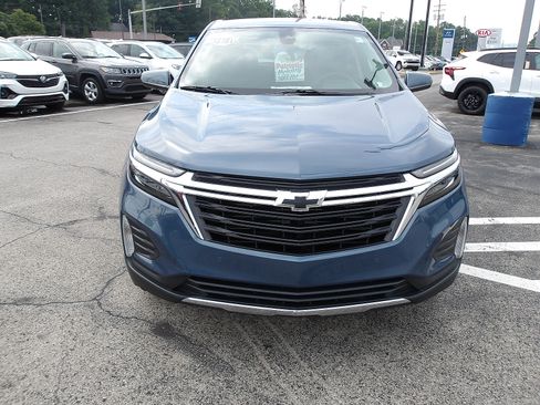 Used 2024 Chevrolet Equinox LT w/ LPO, Floor Liner Package AWD/4WD image 2