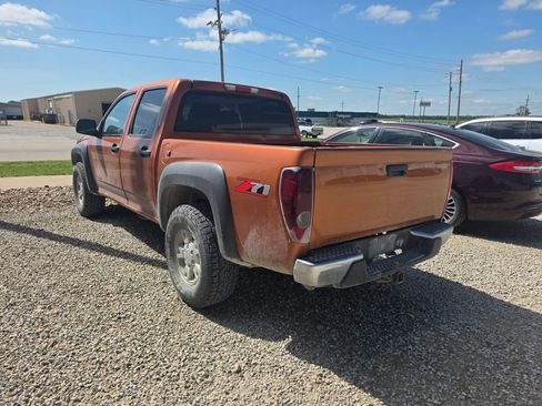 Used 2005 Chevrolet Colorado LS RWD image 3