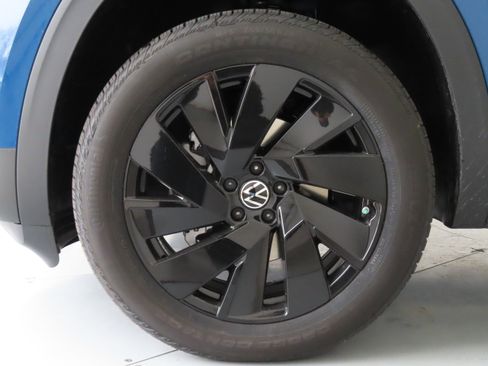 New 2025 Volkswagen Atlas Cross Sport SE image 27