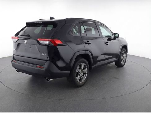 Used 2024 Toyota RAV4 XLE w/ Convenience Package image 9