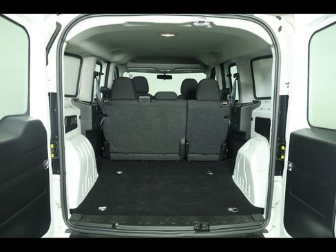 Used 2022 RAM ProMaster City Wagon image 10