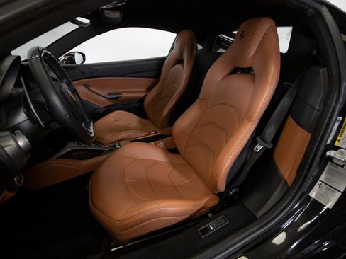 Used 2018 Ferrari 488 GTB image 39