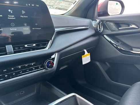 New 2026 Chevrolet Equinox LT w/ Convenience Package II image 18