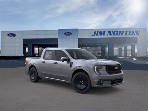 New 2025 Ford Maverick Lobo image 7