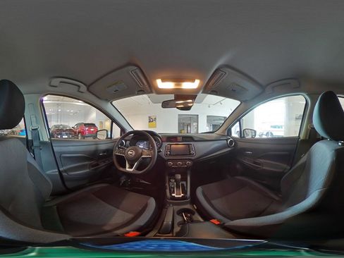 Used 2025 Nissan Versa SV image 41