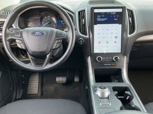 Used 2024 Ford Edge SE w/ Black Appearance Package AWD/4WD image 18