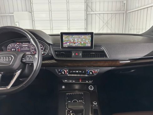 Used 2018 Audi Q5 2.0T Premium Plus w/ Premium Plus Package AWD/4WD image 46