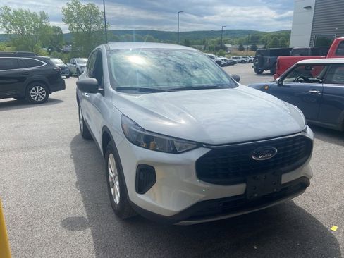 Used 2025 Ford Escape Active AWD/4WD image 1