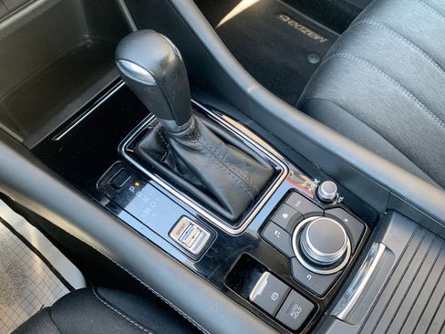 Used 2018 MAZDA MAZDA6 Sport w/ I-ACTIVSENSE Package FWD image 15