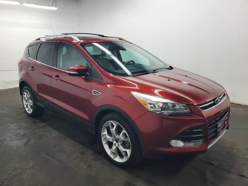 Used 2014 Ford Escape Titanium w/ Equipment Group 401A FWD image 3