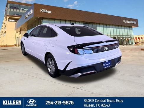 Used 2025 Hyundai Sonata SE FWD image 6