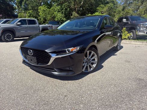 Used 2024 MAZDA MAZDA3 s FWD image 2
