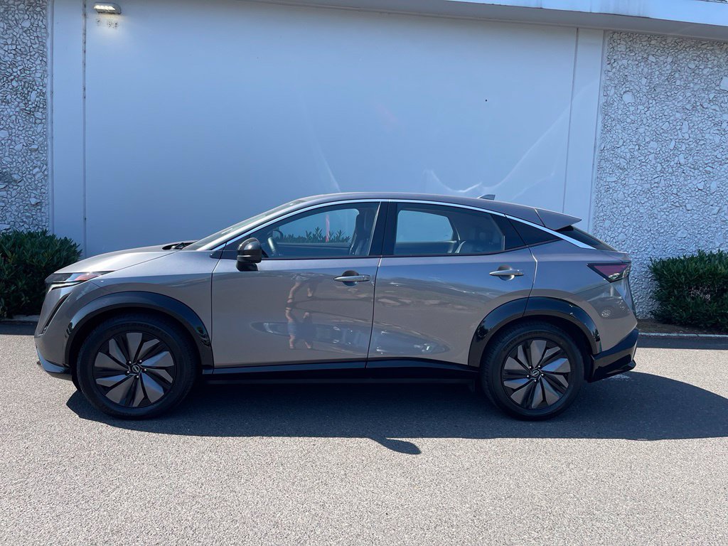 Certified 2023 Nissan Ariya FWD image 3