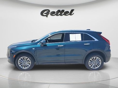 Used 2025 Cadillac XT4 Premium Luxury FWD image 8