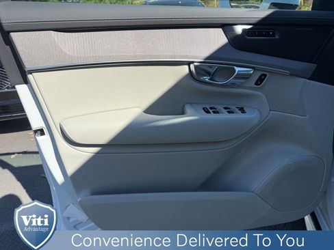 New 2026 Volvo XC90 B6 Ultra image 11