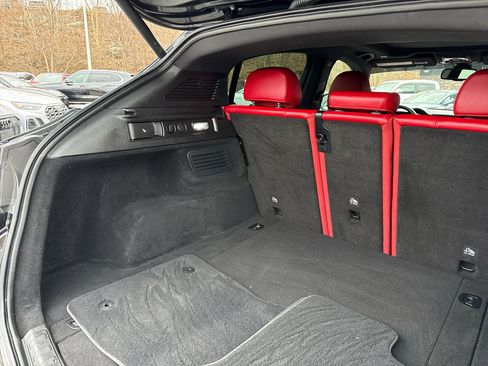 Used 2022 Alfa Romeo Stelvio Veloce image 18