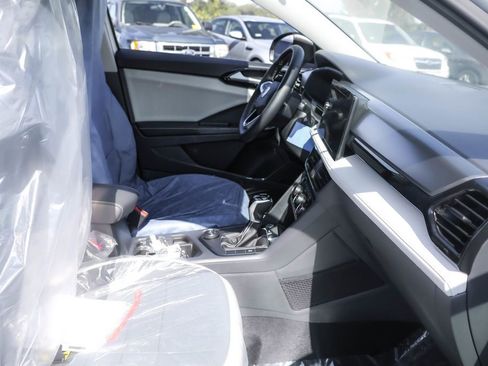 Used 2025 Volkswagen Taos S image 34