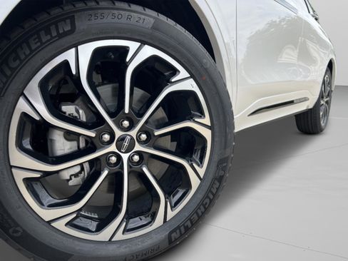 New 2026 Lincoln Nautilus Reserve image 33