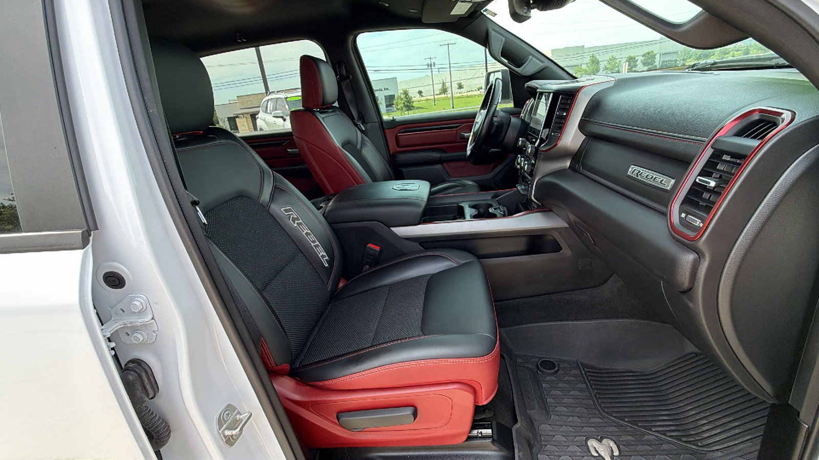 Used 2024 RAM 1500 Rebel AWD/4WD image 27