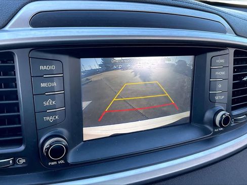Used 2020 Kia Sorento L image 26