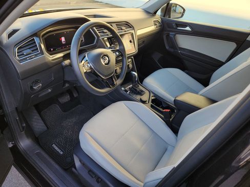 Used 2020 Volkswagen Tiguan SEL w/ 3rd Row Seat Package image 7