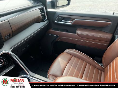 Certified 2025 GMC Sierra 2500 Denali Ultimate AWD/4WD image 36