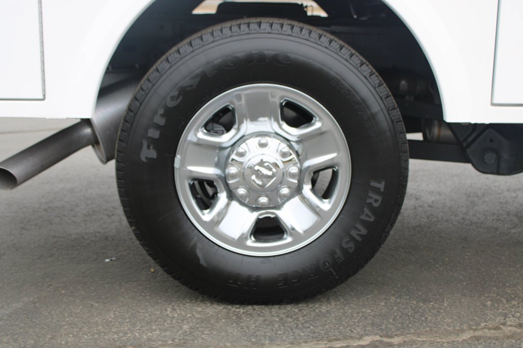Used 2024 RAM 2500 Tradesman w/ Chrome Appearance Group RWD image 34