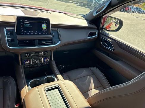 Certified 2024 Chevrolet Suburban High Country w/ Advanced Technology Package image 22