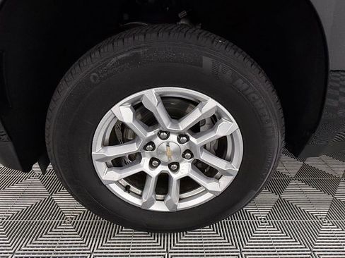 Used 2025 Chevrolet Tahoe LT image 11