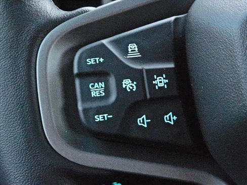 New 2025 Ford Bronco Badlands image 17