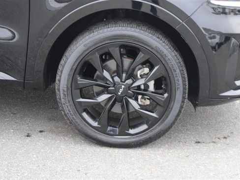 Used 2023 Kia Sorento SX image 10