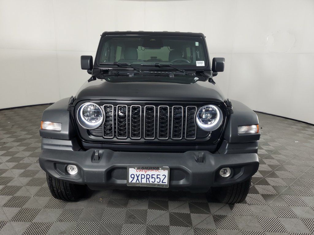 Used 2026 Jeep Wrangler Unlimited Sport AWD/4WD image 9