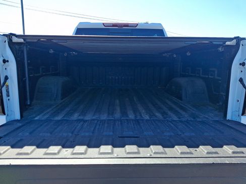 Used 2025 GMC Sierra 1500 AT4 w/ AT4 Premium Package image 28