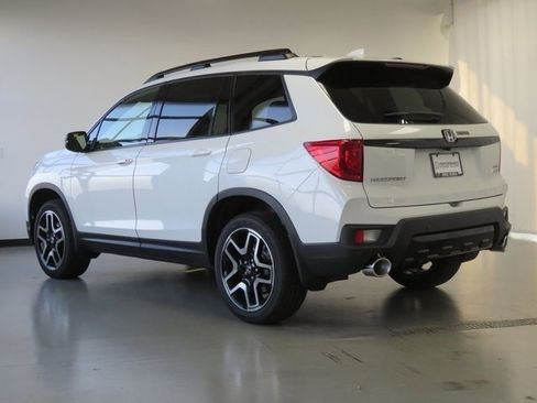 Used 2023 Honda Passport Elite image 16