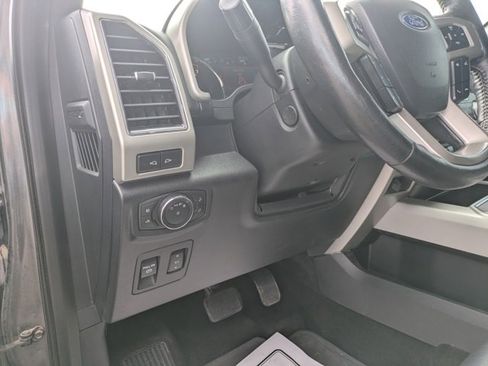 Used 2019 Ford F150 Lariat w/ Equipment Group 502A Luxury image 13