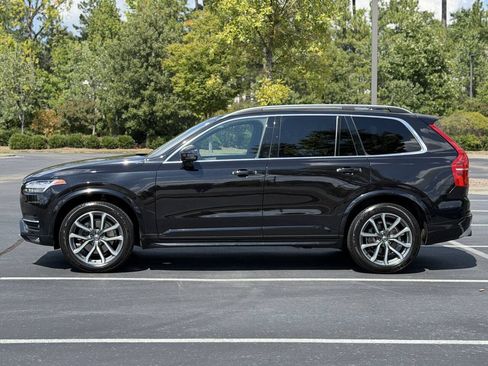 Used 2019 Volvo XC90 T5 Momentum FWD image 4
