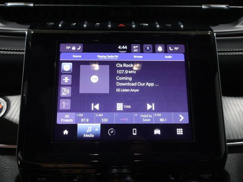 Used 2024 Jeep Grand Cherokee L Altitude AWD/4WD image 29