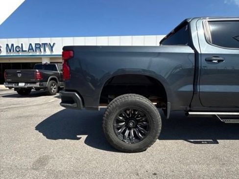 Used 2021 Chevrolet Silverado 1500 RST w/ Z71 Off-Road Package AWD/4WD image 11