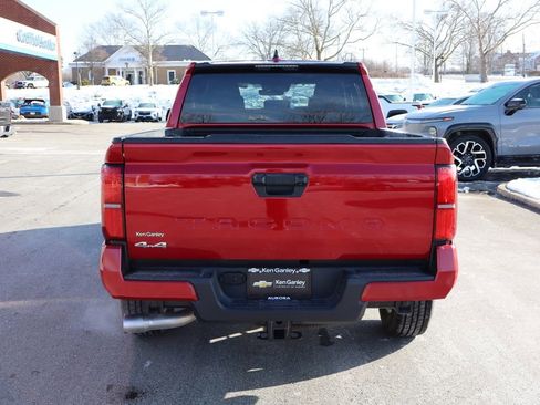 Used 2025 Toyota Tacoma TRD Sport image 30