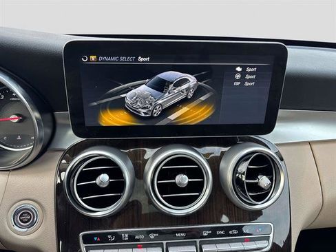 Used 2020 Mercedes-Benz C 300 4MATIC Sedan image 31